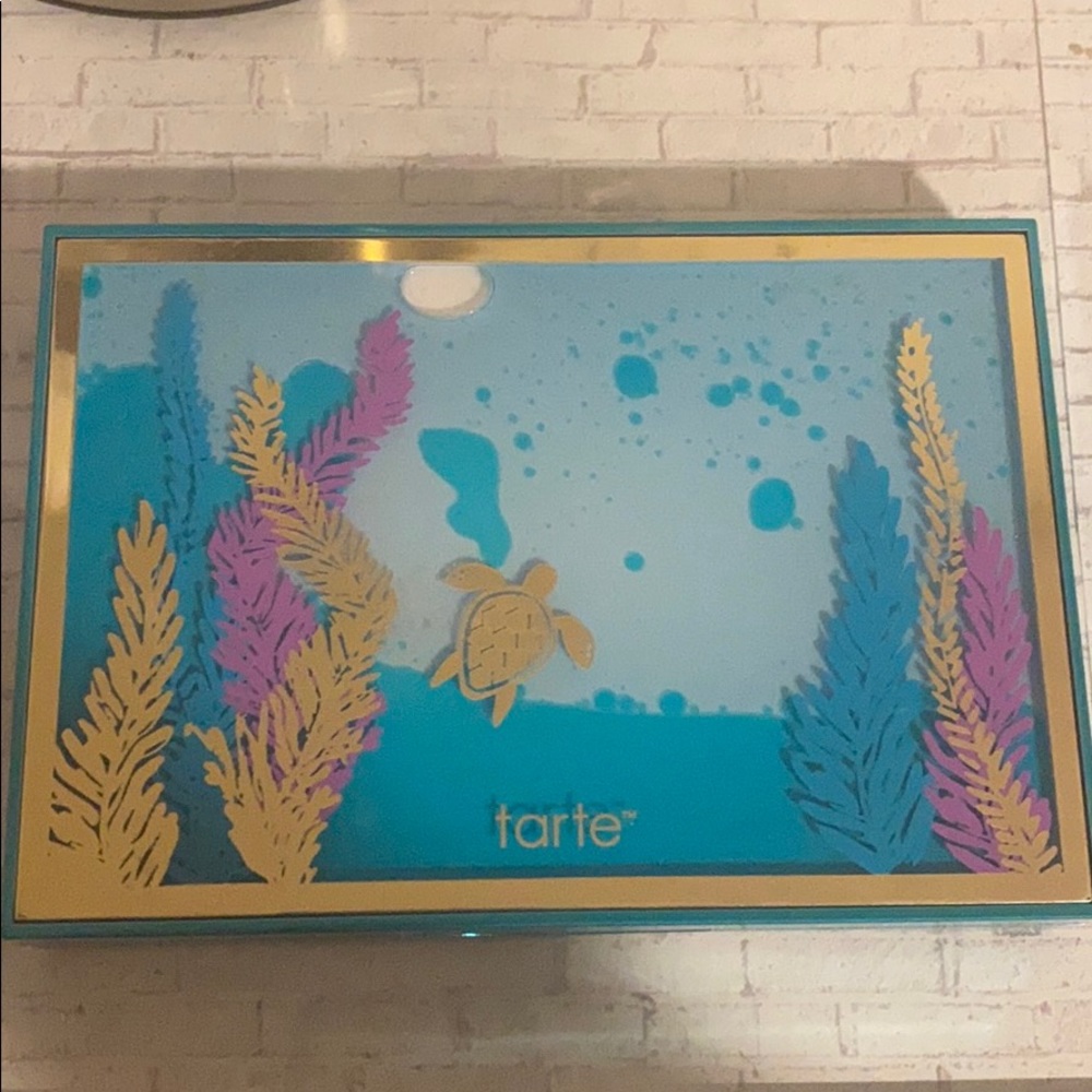 Tarte high tides and good vibes